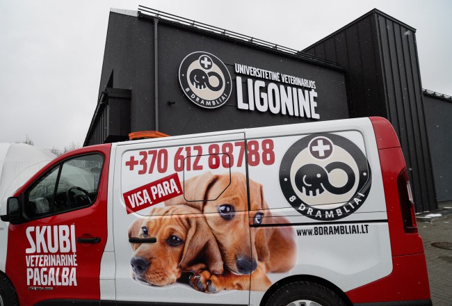 Universitetinės veterinarijos ligoninės atidarymo šventės akimirkos